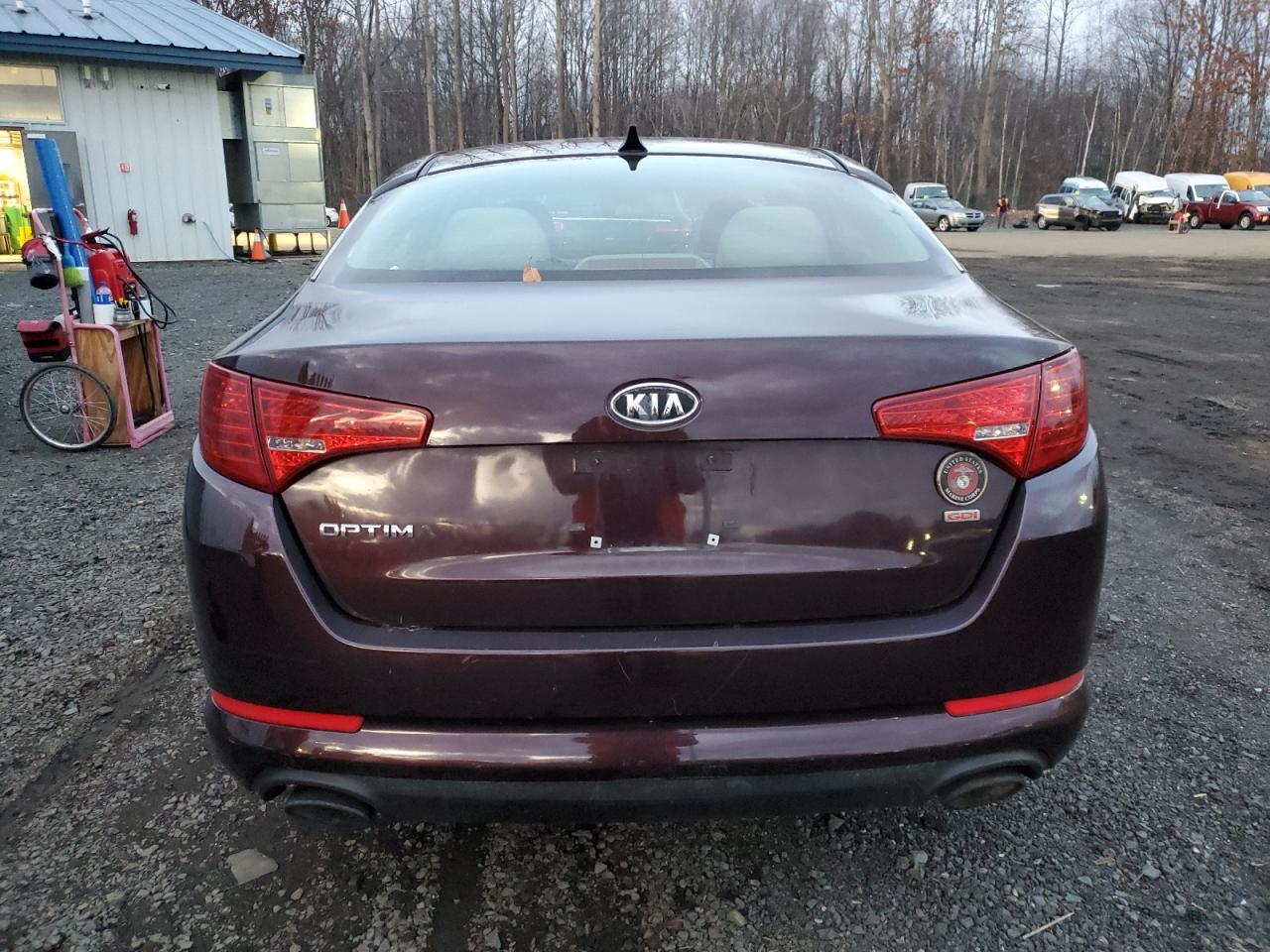 2011 KIA OPTIMA BURGUNDY - Image 6
