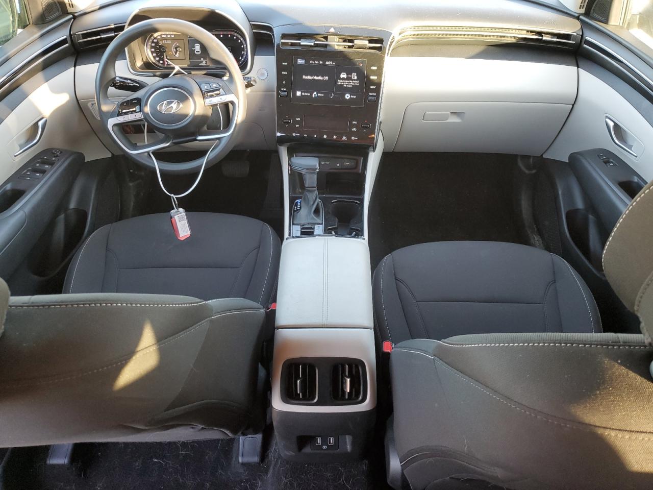 2024 HYUNDAI TUCSON - Image 8