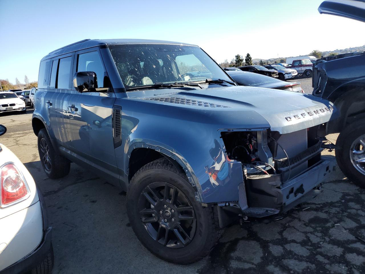 2024 Land Rover Defender 2024 - Image 3