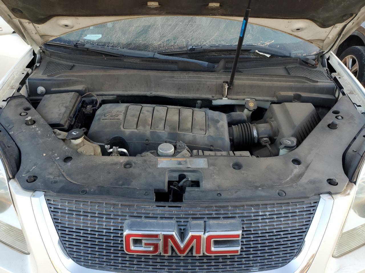 2011 GMC ACADIA WHITE - Image 12