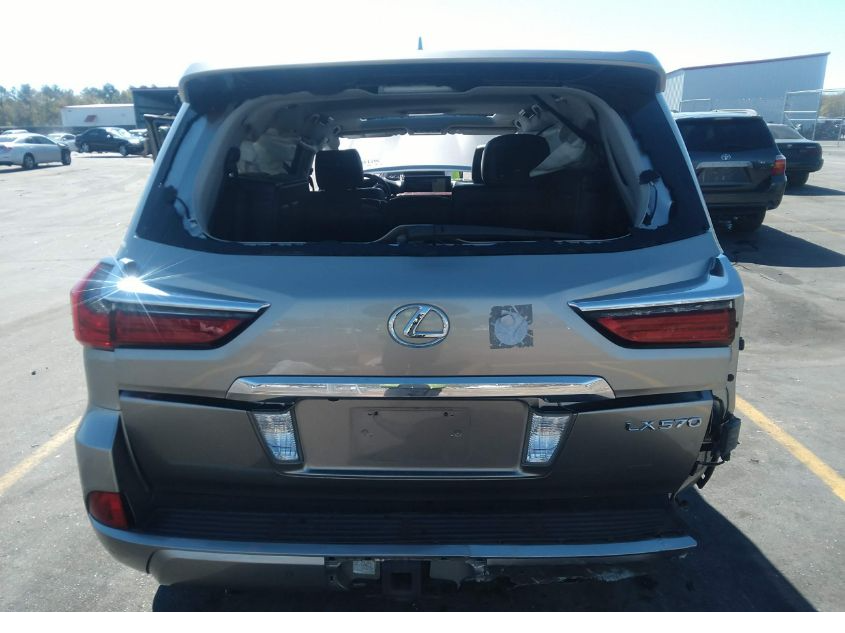 2016 Lexus LX570 - Image 4