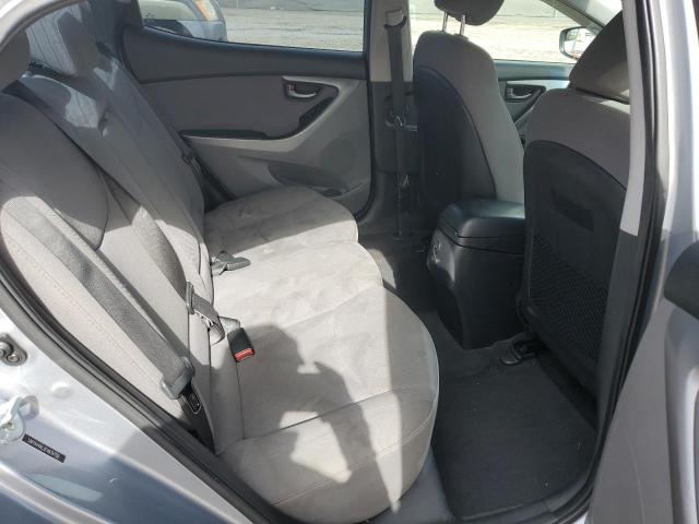 2015 Hyundai Elantra - Image 10