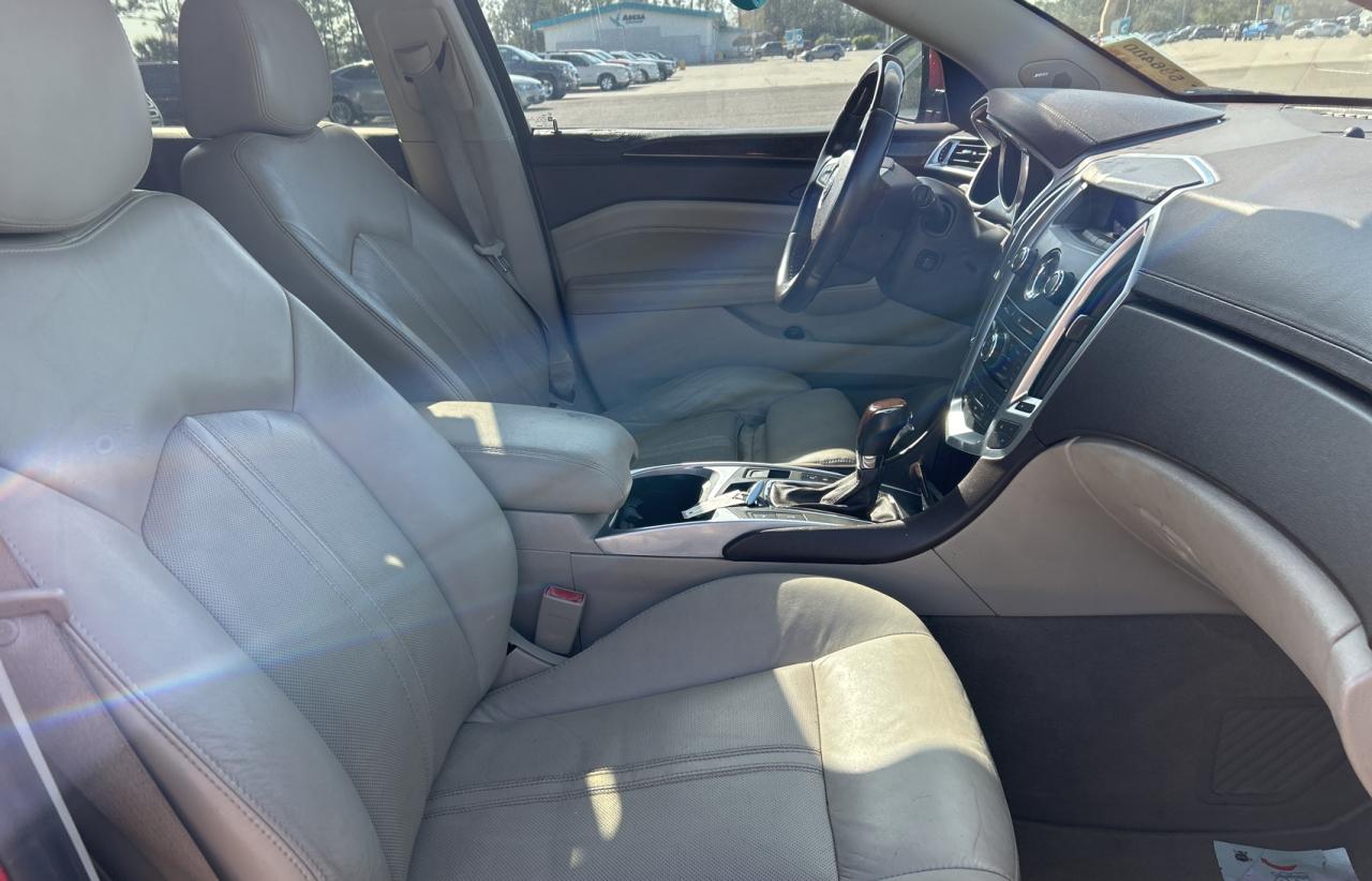 2010 CADILLAC SRX - Image 5