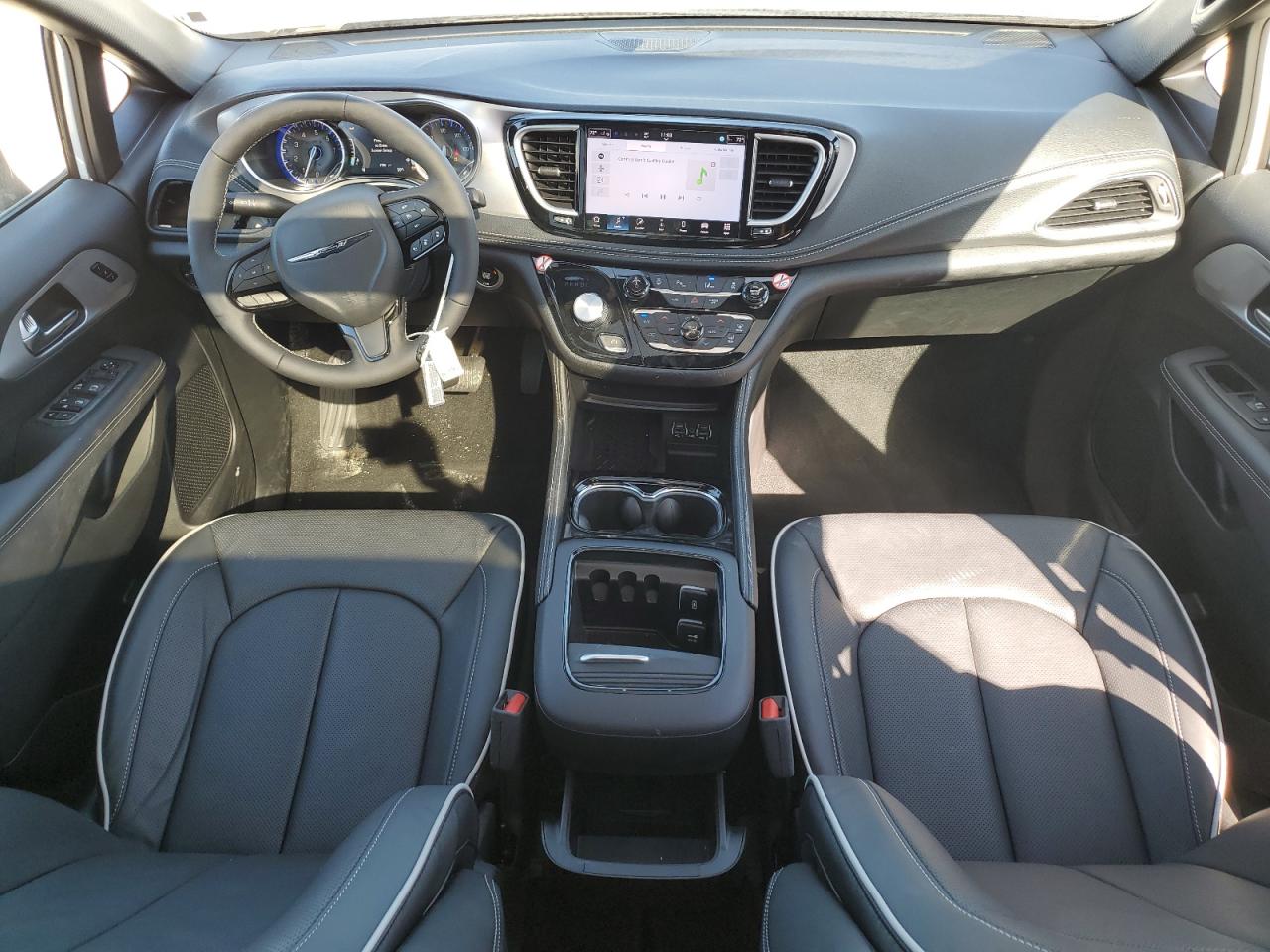 2025 CHRYSLER PACIFICA - Image 8