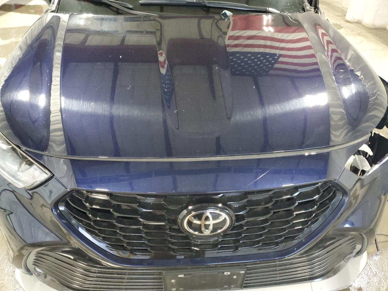 2024 Toyota Highlander - Image 12