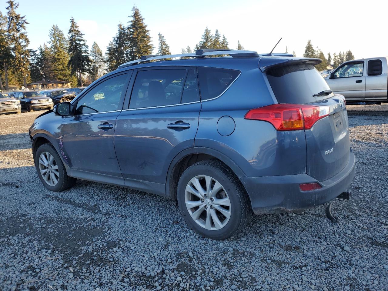 2013 TOYOTA RAV4 - Image 2