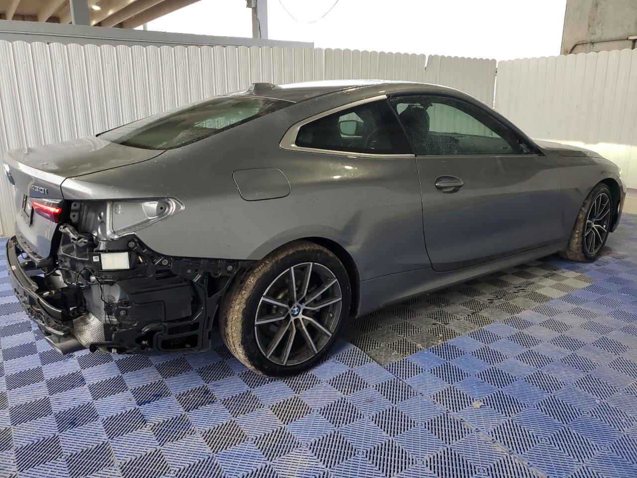 2025 BMW 4 Series - Image 3
