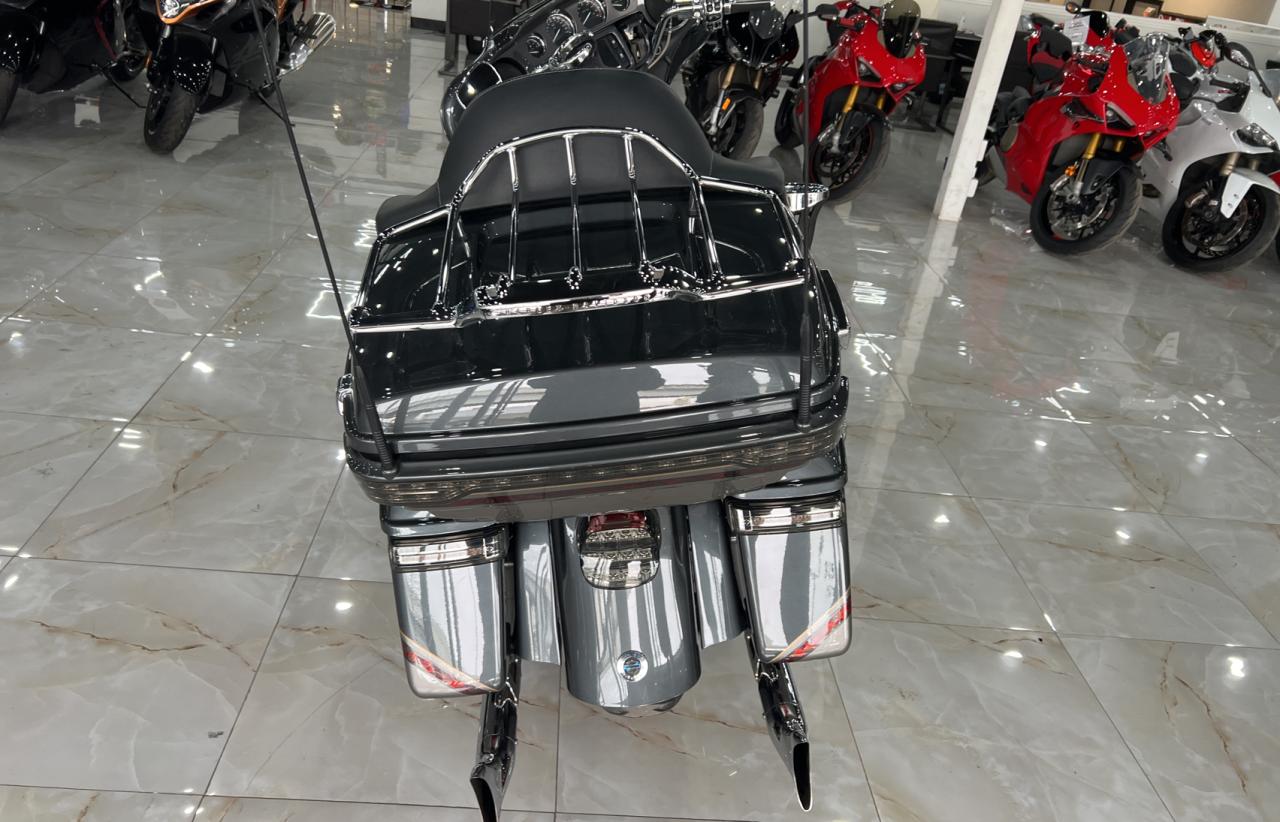 2016 HARLEY-DAVIDSON FLSE BLACK - Image 6