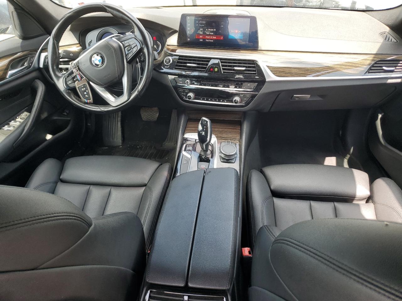 2019 BMW 5 Series - Image 8