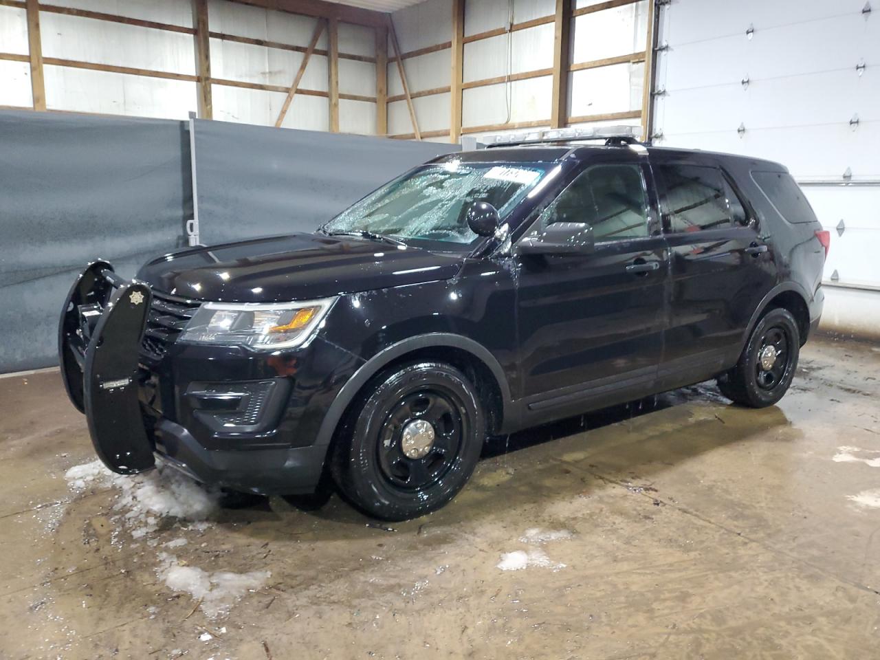 FORD EXPLORER BLACK