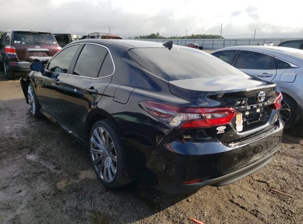 2021 Toyota Camry - Image 3