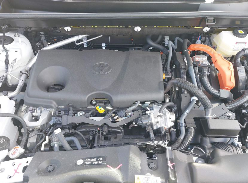 2020 Toyota RAV4 Hybrid - Image 8