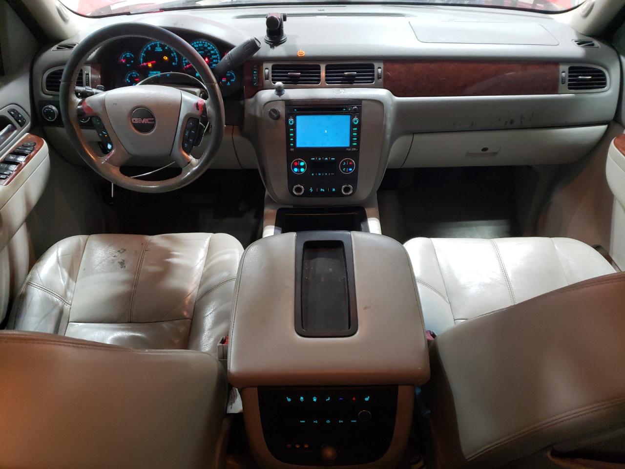 2011 GMC Yukon - Image 8