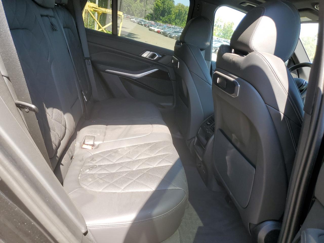 2025 BMW X5 - Image 11