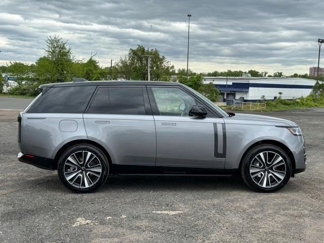 2024 Land Rover Range Rover - Image 8