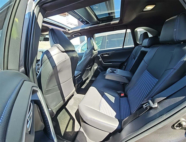 2024 Toyota Rav4 Hybrid - Image 7