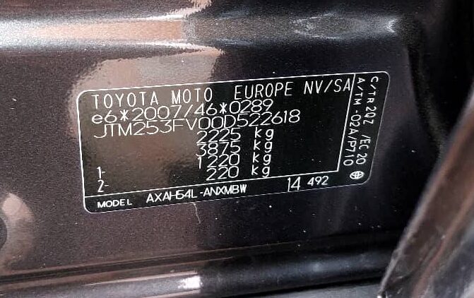 2024 Toyota Rav4 - Image 12