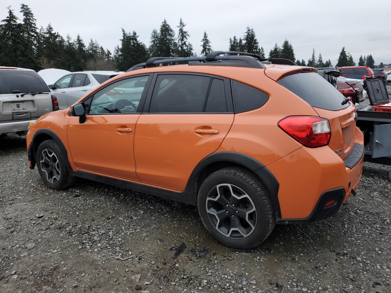 2015 SUBARU XV ORANGE - Image 2