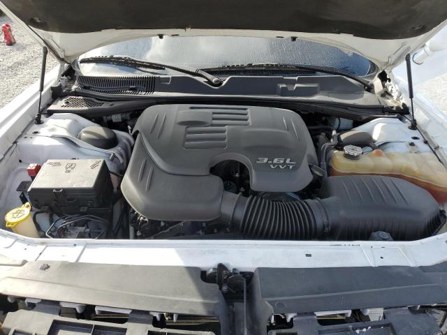 2016 Dodge CHALLENGER - Image 11