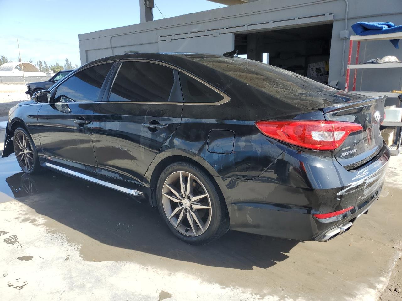 2017 HYUNDAI SONATA - Image 2
