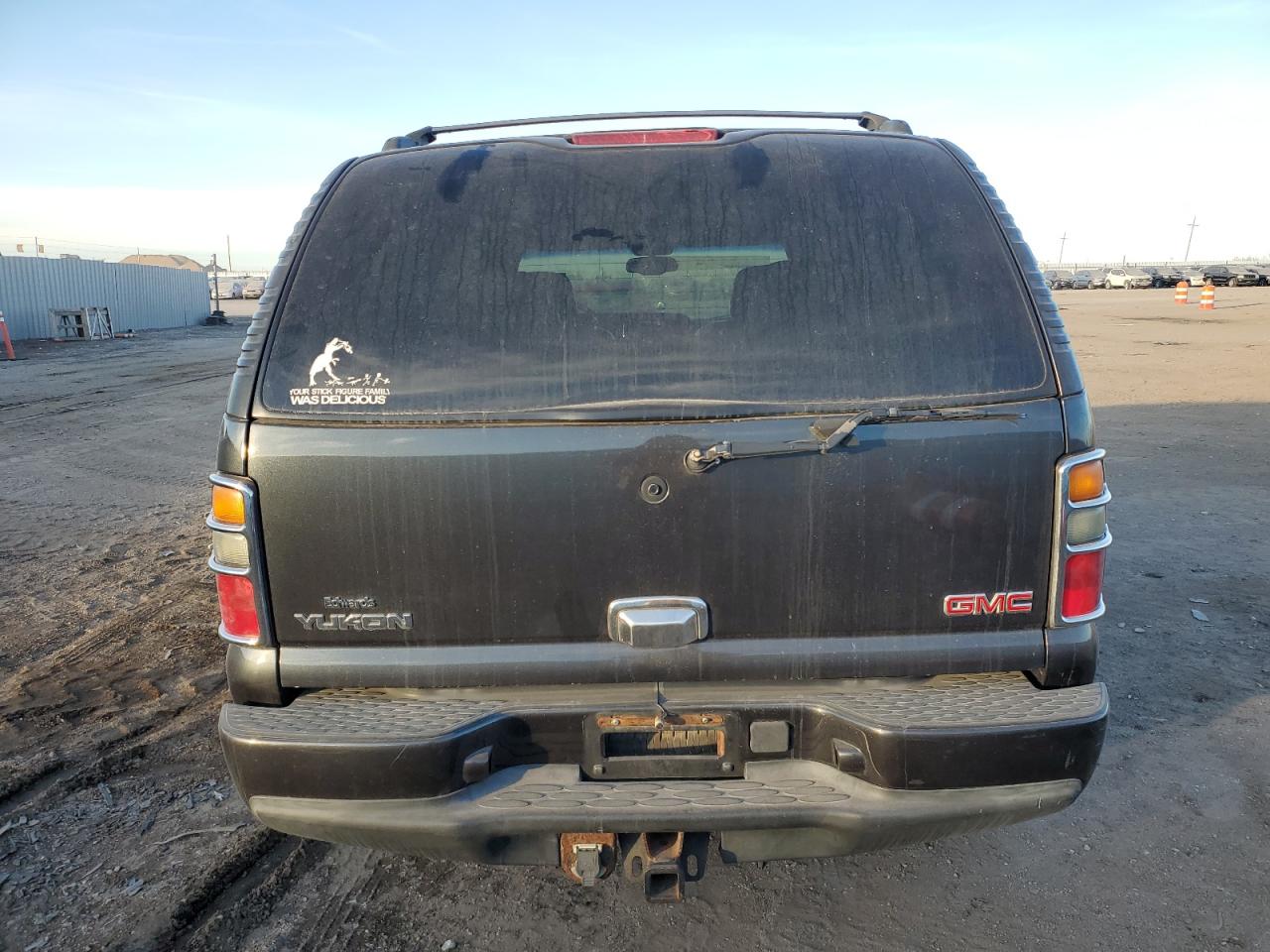 2004 GMC Yukon - Image 6