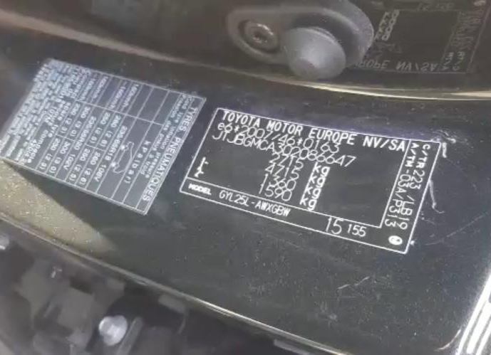 2022 Lexus RX450H - Image 9