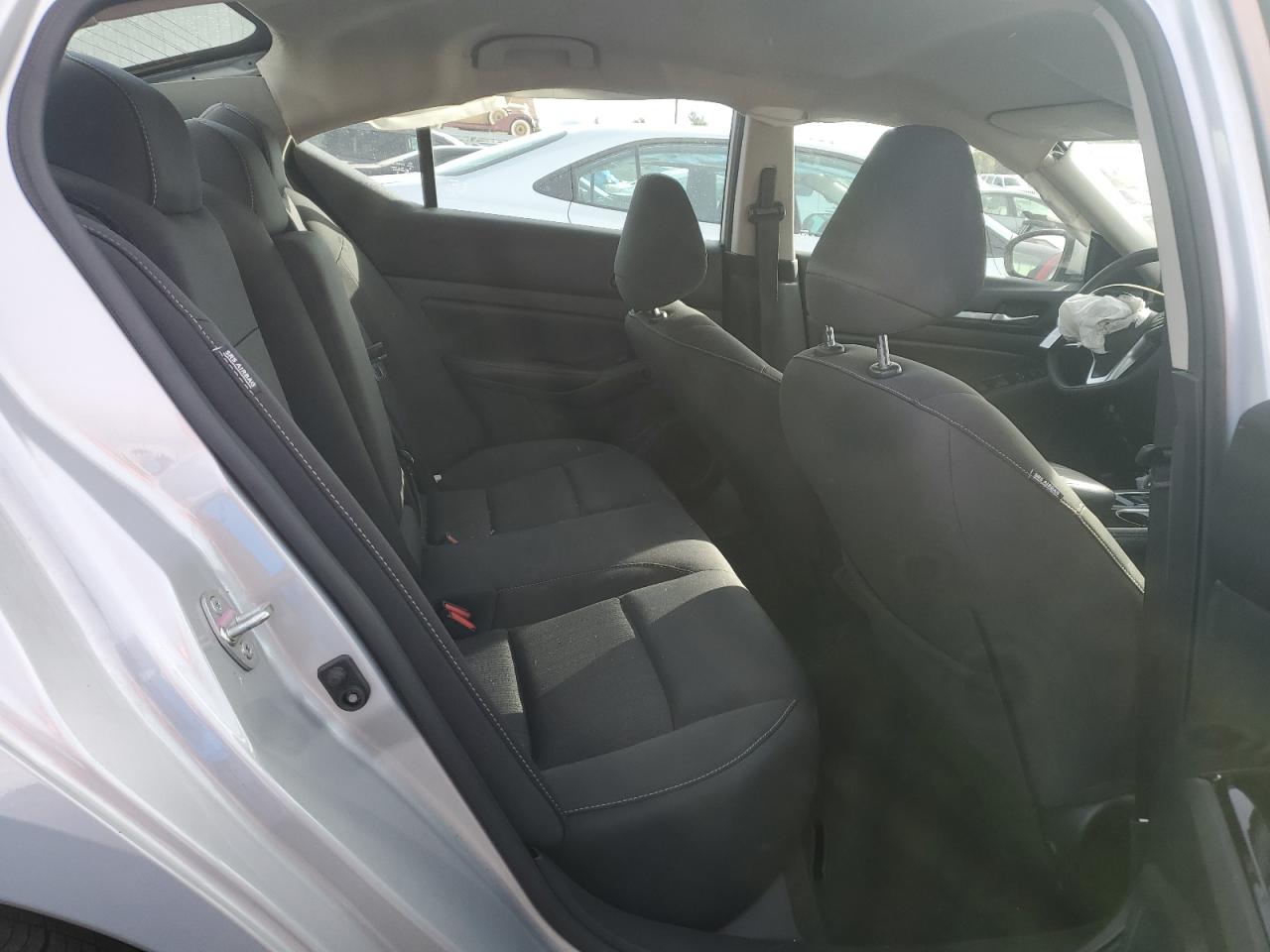 2023 NISSAN ALTIMA - Image 10