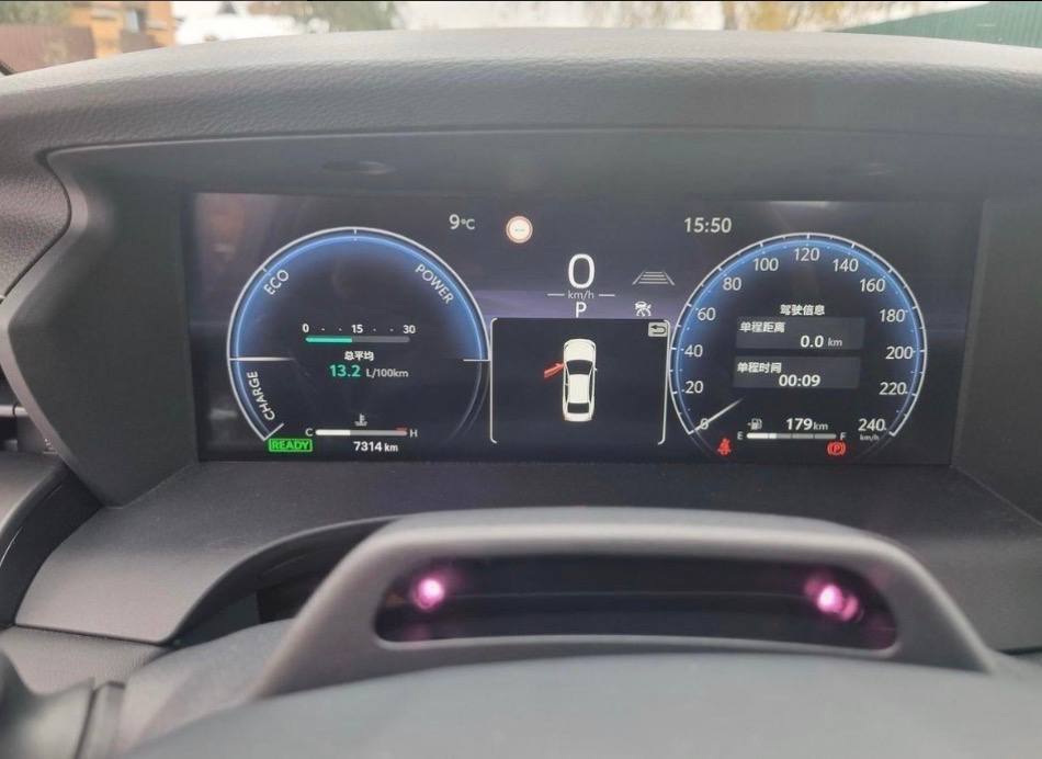 2025 Toyota CAMRY - Image 8