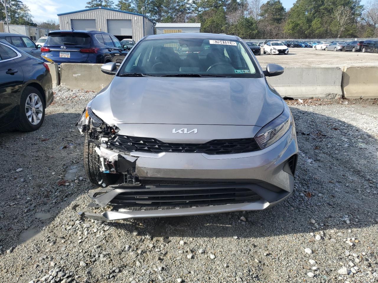 2023 Kia Forte - Image 5