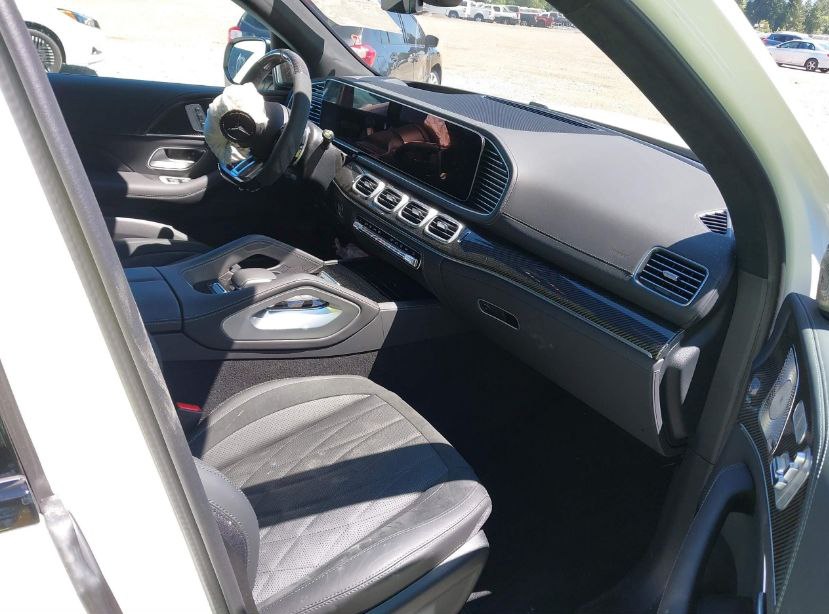 2024 Mercedes-Benz GLS450 4M - Image 6