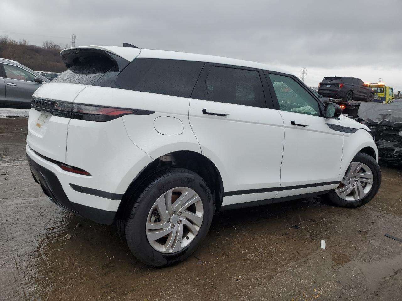 2024 Land Rover Range Rover - Image 3