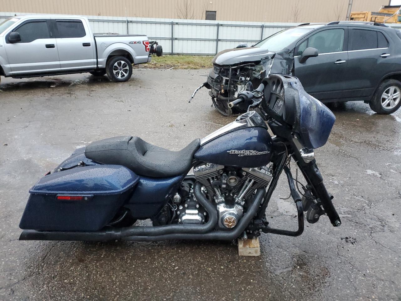 HARLEY-DAVIDSON FL BLUE