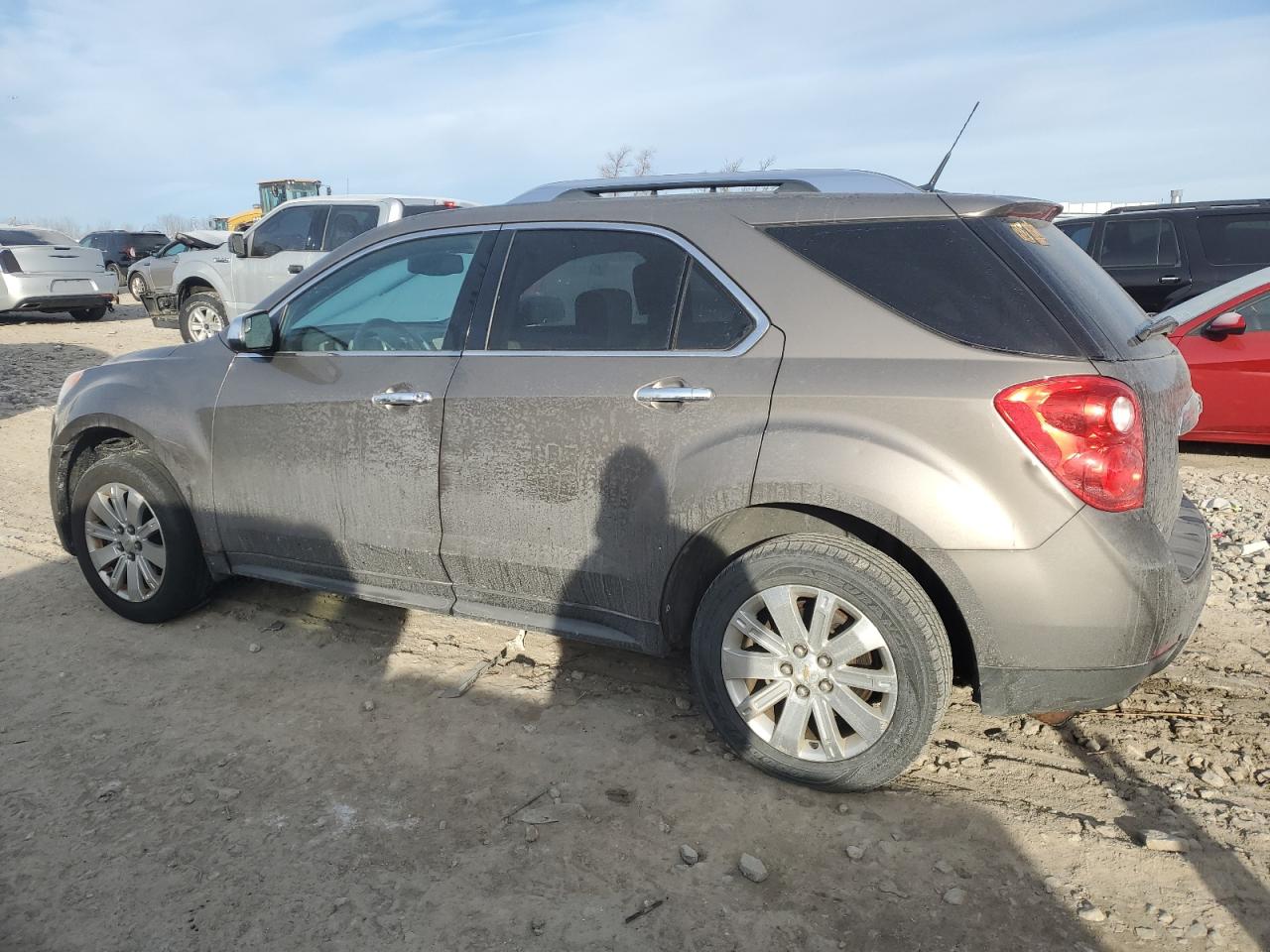 2011 CHEVROLET EQUINOX - Image 2