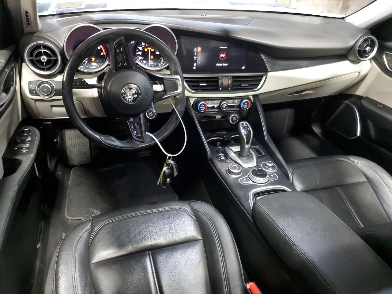 2021 ALFA ROMEO GIULIA - Image 8