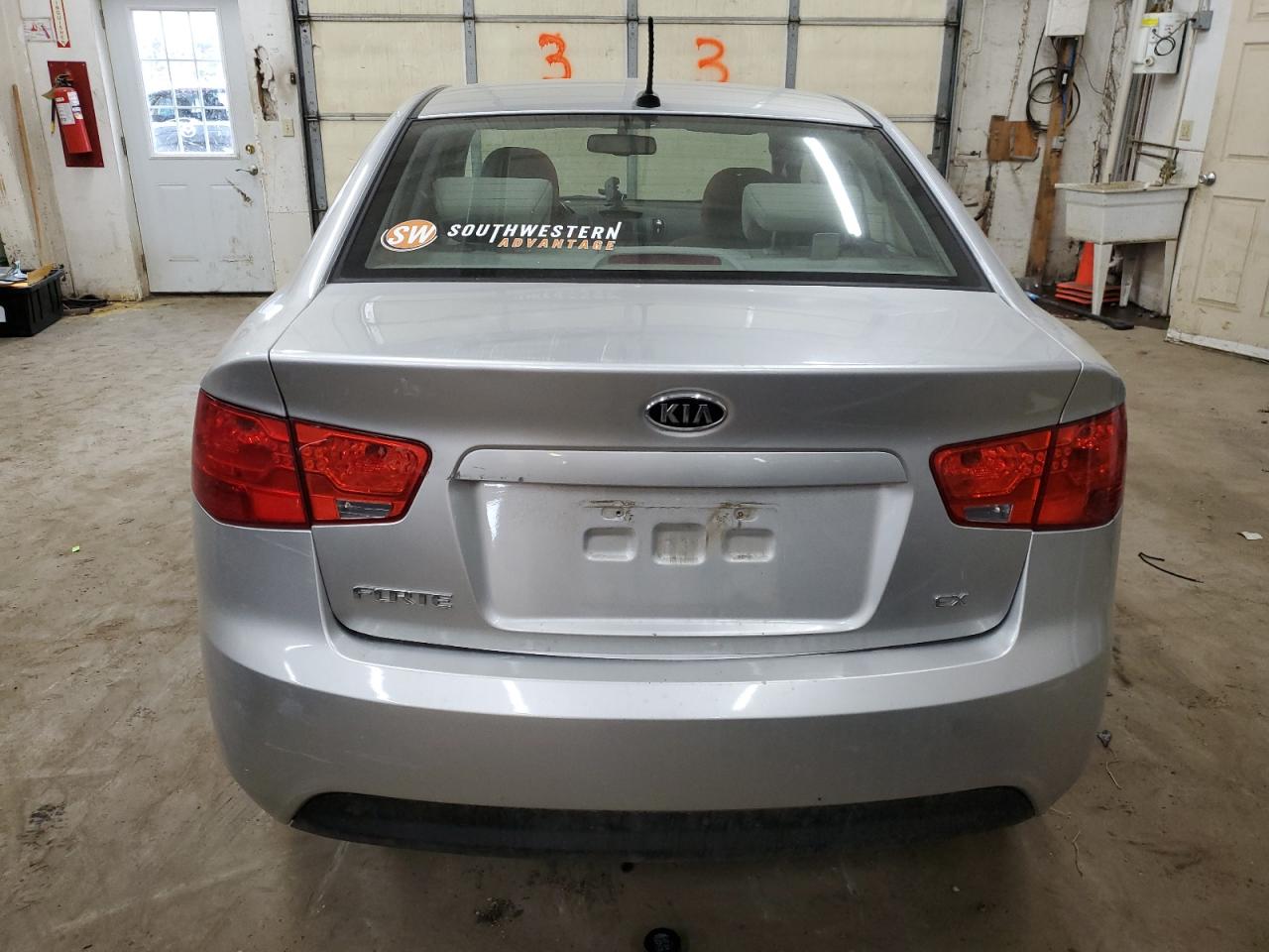2011 KIA FORTE - Image 6