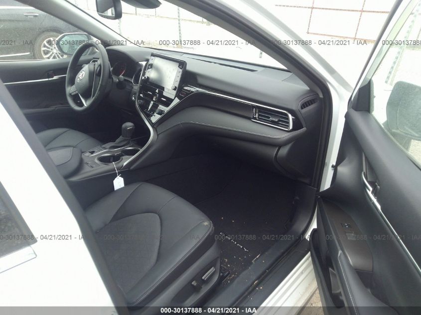 2021 Toyota Camry - Image 5