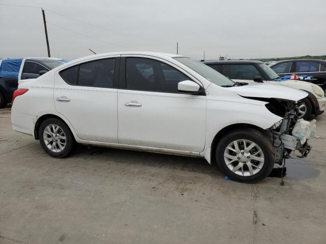 2015 Nissan VERSA - Image 4