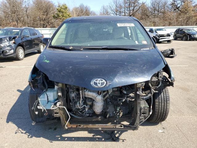 2016 Toyota SIENNA - Image 5