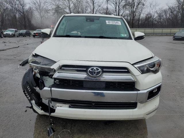 2022 Toyota 4RUNNER - Image 5