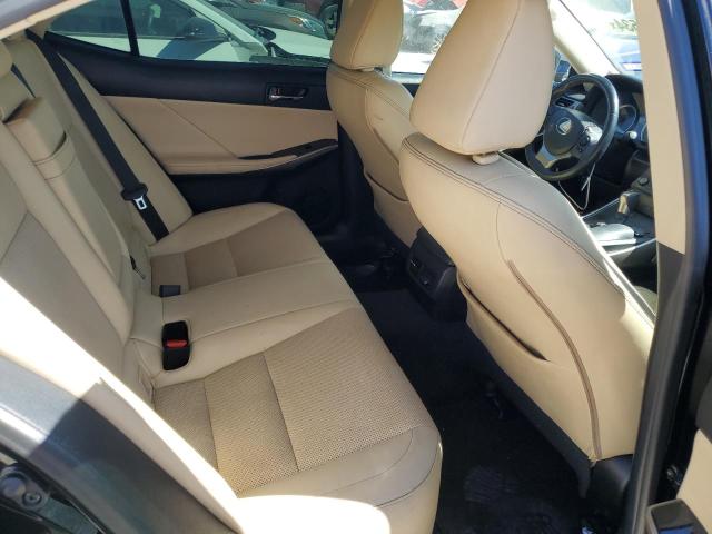 2015 Lexus IS - Image 10