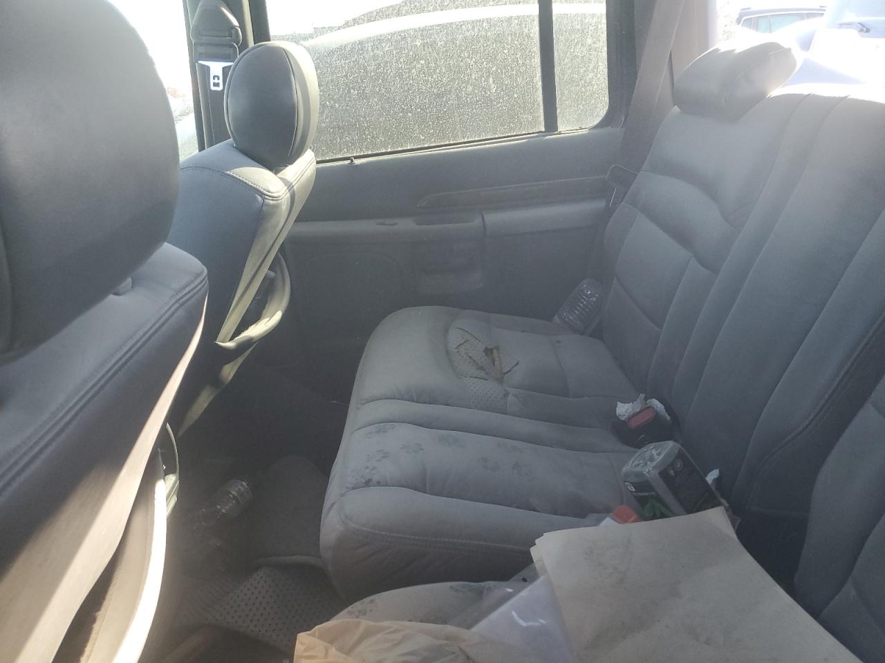 2001 Ford Explorer - Image 11