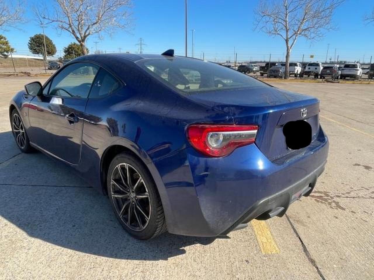 2017 TOYOTA 86 BLUE - Image 3