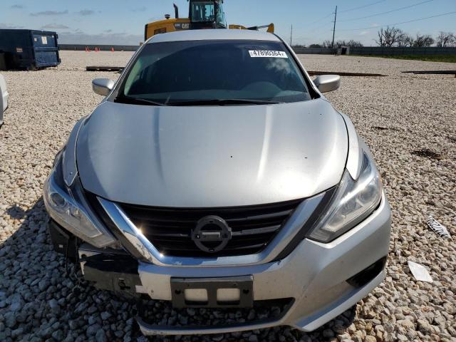 2018 Nissan ALTIMA - Image 5
