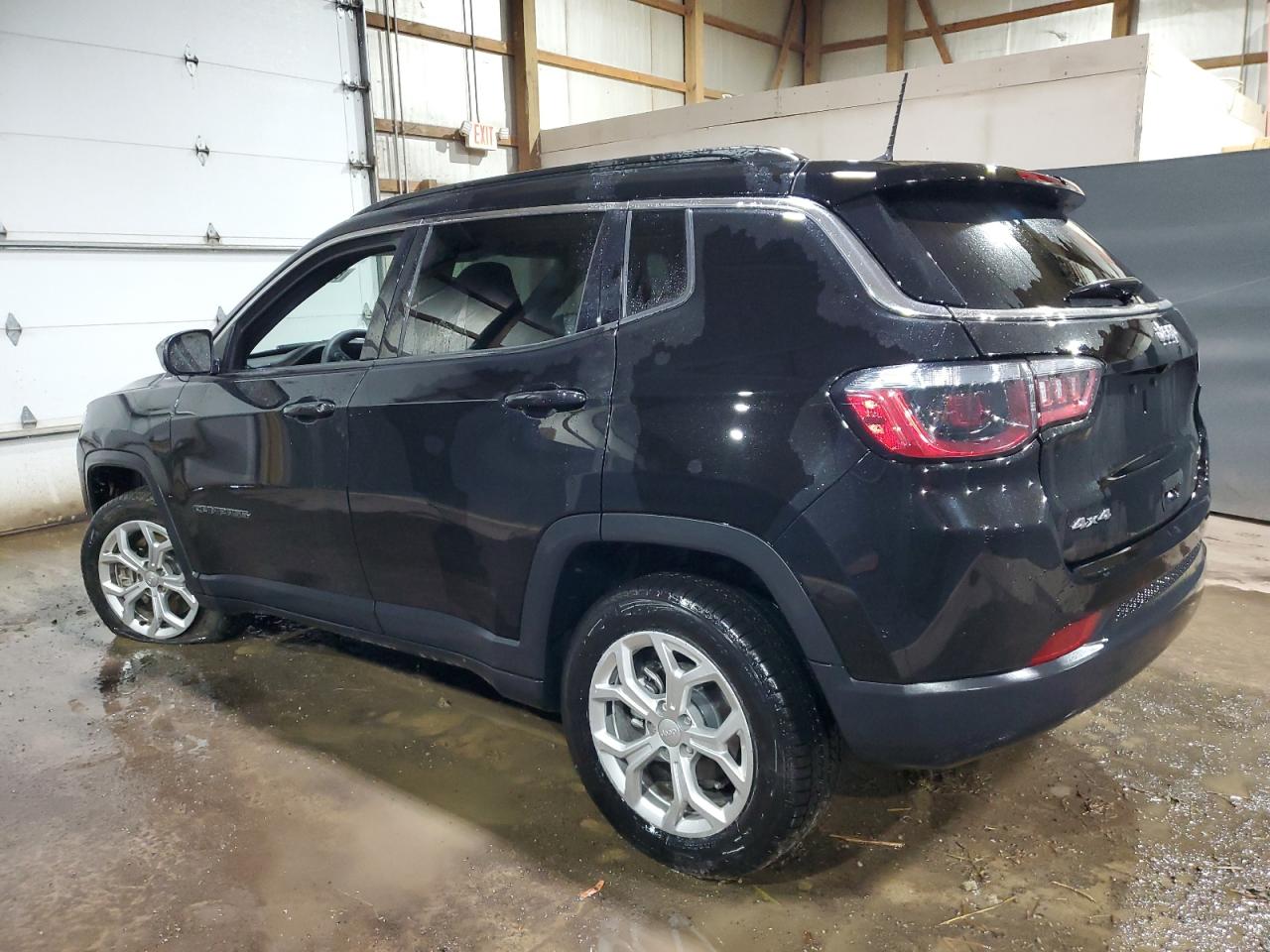2024 Jeep Compass - Image 2