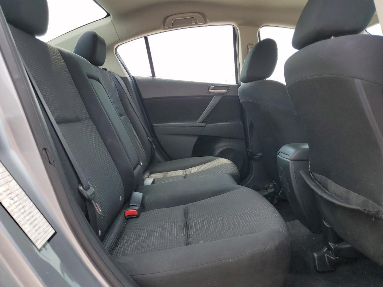 2012 MAZDA 3 SILVER - Image 10