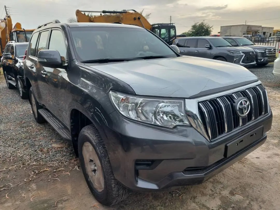 2021 Toyota Land Cruiser Prado - Image 3