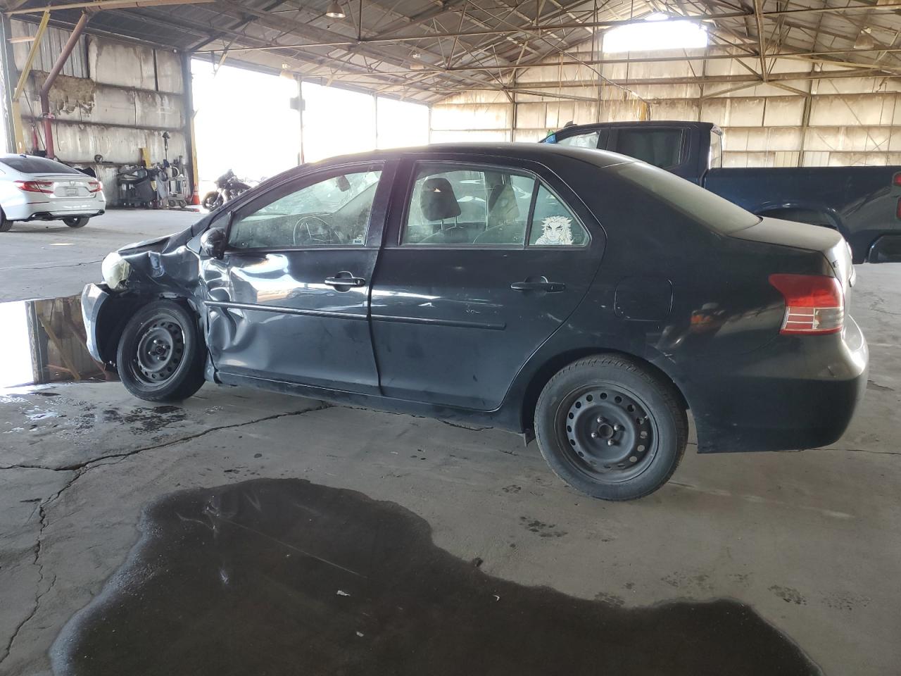 2012 TOYOTA YARIS - Image 2