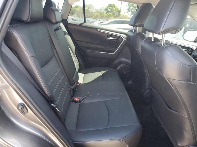 2021 Toyota RAV4 - Image 10